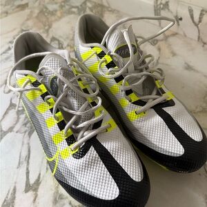 Nike Men’s Size 12.5 Nike Vapour White and Neon Yellow Football Cleats